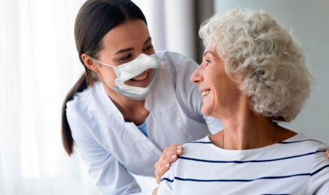 How to communicate with elderly patients